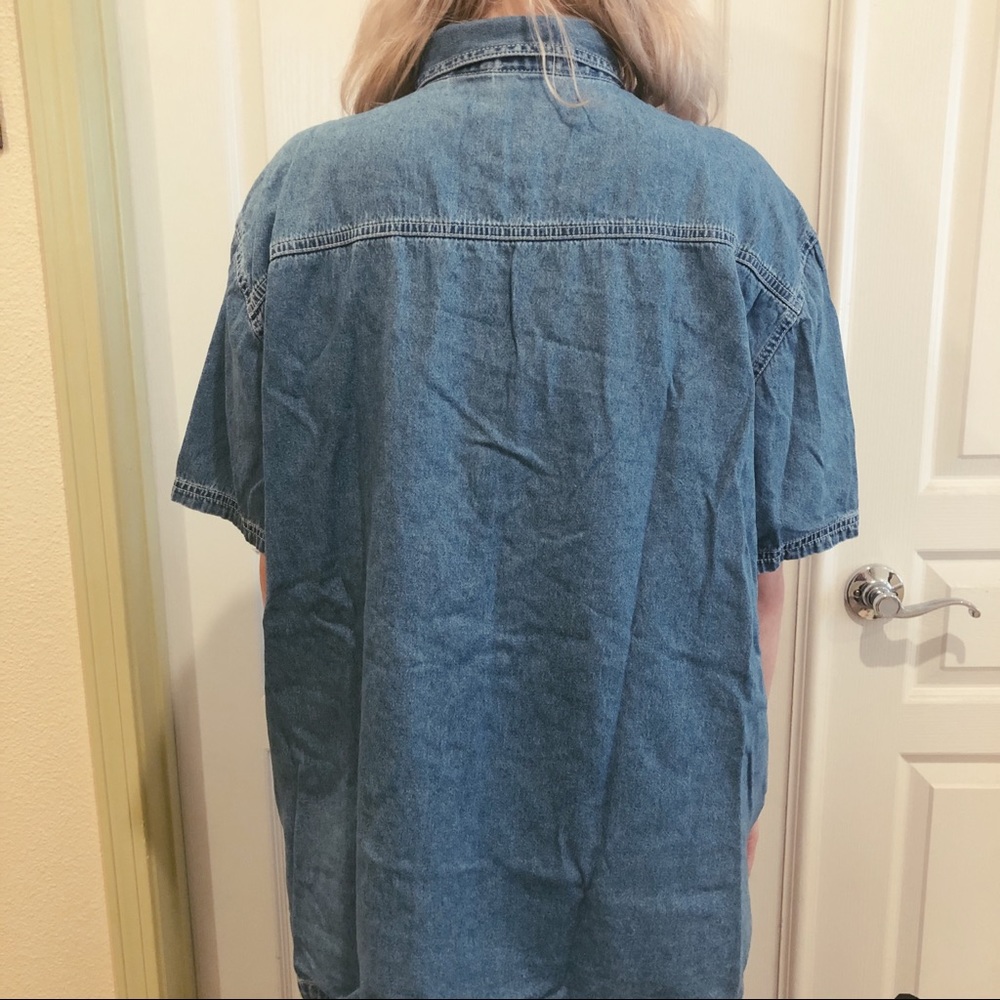 LAST CHANCE 🚨 Vintage embroidered button up - Picture 6 of 6